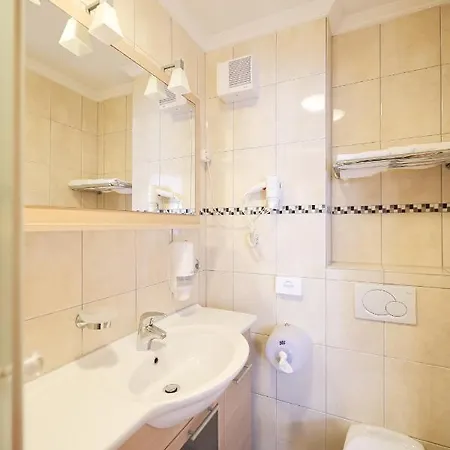 Depadansa Lucija*** Hotel