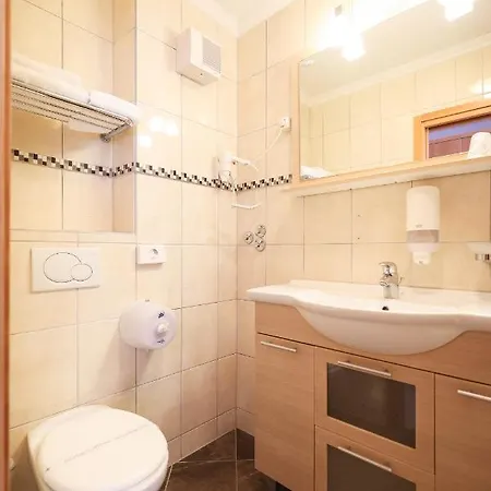 Depadansa Lucija*** 3*