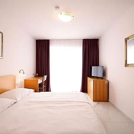 酒店 Depadansa Lucija***